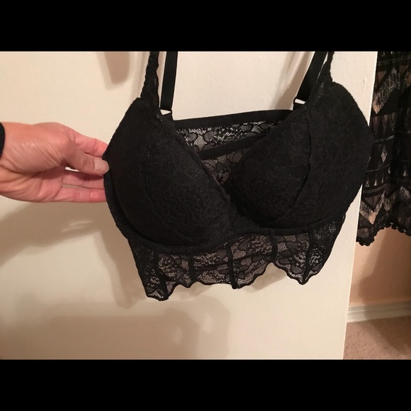Victoria’s Secret Bralette XS black lace - Picture 1 of 3